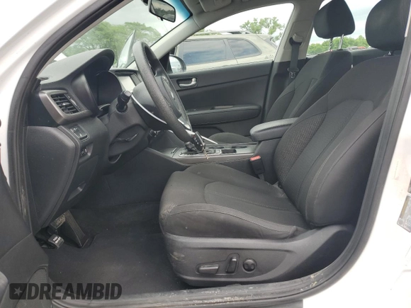 2018 Kia Optima S z VIN 5XXGT4L33JG269080, wystawiony jako Copart lot #61411915 z przebiegiem 54 945 mil mil oraz Szkoda całkowita • Salvage title. Historia ofert i sprzedaży dostępna na DreamBid. Obrazek 7.