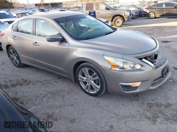 2013 Nissan Altima SV with VIN 1N4BL3AP4DN559367, listed as a IAAI auction lot 41436582 with 241,732 mi miles and . Bid and sale history available at DreamBid. Image 1.