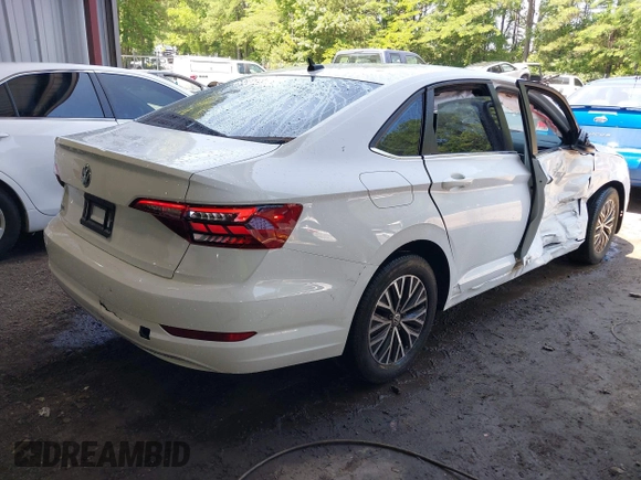2021 Volkswagen Jetta S with VIN 3VWC57BU0MM086014, listed as a IAAI auction lot 42386251 with 82,397 mi miles and . Bid and sale history available at DreamBid. Image 4.