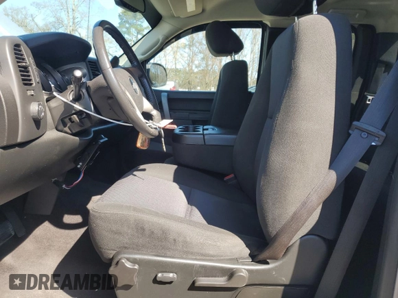 2010 Chevrolet Silverado 1500 LT with VIN 1GCSCSEA8AZ138220, listed as a Copart auction lot 47781965 with 142,388 mi miles and Salvage Title. Bid and sale history available at DreamBid. Image 7.