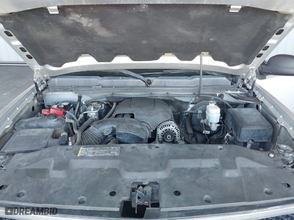 2010 Chevrolet Silverado 1500 LT with VIN 3GCRKSE31AG258718, listed as a IAAI auction lot 42061306 with 220,656 mi miles. Bid and sale history available at carsss.com. Image 10.