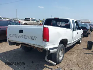 1998 Chevrolet Silverado 1500 with VIN 1GCEC19M0WE194095, listed as a IAAI auction lot 42162707 with 216,468 mi miles and . Bid and sale history available at DreamBid. Image 6.