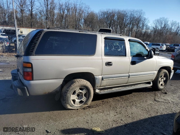 2004 Chevrolet Suburban LT with VIN 1GNFK16Z94J100654, listed as a Copart auction lot 86851664 with 248,668 mi miles and Salvage Title. Bid and sale history available at carsss.com. Image 3.