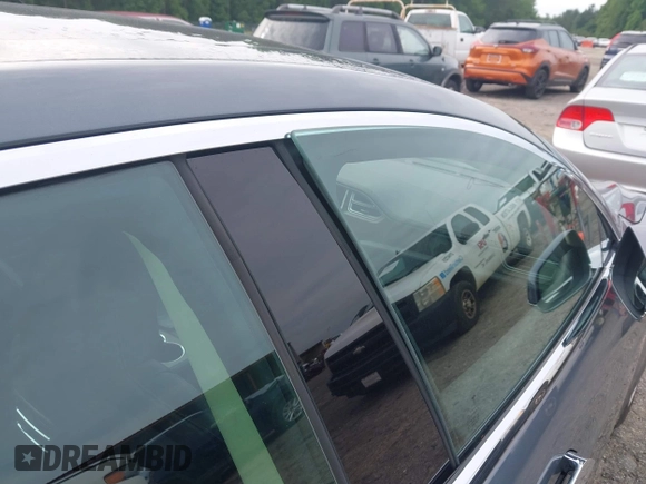 2013 Tesla Model S с VIN 5YJSA1CN4DFP26552, выставлен на аукционе IAAI как лот 42370183 с пробегом Не указан миль и . История ставок и продаж доступна на DreamBid. Изображение 18.