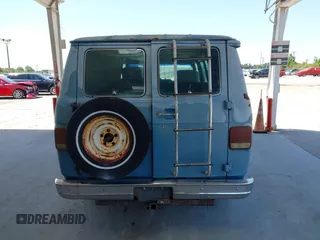1989 Chevrolet Chevy Van z VIN 1GCEG25K3K7104404, wystawiony jako IAAI lot #42266335 z przebiegiem 96 272 mil mil oraz . Historia ofert i sprzedaży dostępna na DreamBid. Obrazek 15.