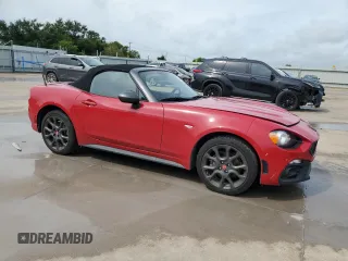 2017 FIAT 124 Spider Elaborazione Abarth z VIN JC1NFAEK7H0125607, wystawiony jako Copart lot #57884844 z przebiegiem 52 143 mil mil oraz Szkody całkowita. Historia ofert i sprzedaży dostępna na DreamBid. Obrazek 4.