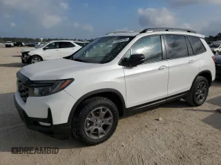 2024 Honda Passport TrailSport with VIN 5FNYF8H60RB002452, listed as a Copart auction lot 43559795 with 0 mi miles and Non Repairable. Bid and sale history available at carsss.com. Image 1.