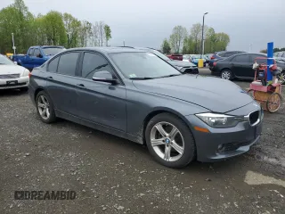 2015 BMW 3 Series 320i xDrive with VIN WBA3C3G51FNT51452, listed as a Copart auction lot 55426245 with 81,001 mi miles and Salvage title. Bid and sale history available at DreamBid. Image 4.
