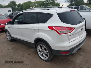2013 Ford Escape Titanium z VIN 1FMCU9J96DUA59051, wystawiony jako IAAI lot #42628711 z przebiegiem Nie podano mil oraz . Historia ofert i sprzedaży dostępna na DreamBid. Obrazek 3.