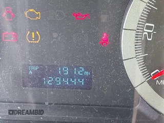 2008 Ford Escape XLS with VIN 1FMCU02Z18KE02392, listed as a IAAI auction lot 42756103 with 129,444 mi miles and . Bid and sale history available at DreamBid. Image 7.
