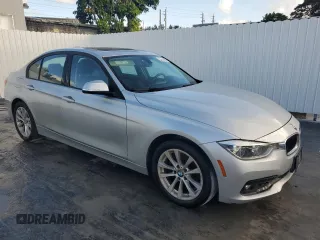 2018 BMW 3 Series 320i with VIN WBA8E1G50JNU90811, listed as a Copart auction lot 44900865 with 74,859 mi miles and Clean Title. Bid and sale history available at carsss.com. Image 4.
