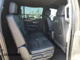 2021 Chevrolet Suburban LT z VIN 1GNSCCKD5MR333272, wystawiony jako Copart lot #58409275 z przebiegiem Nie podano mil oraz Szkoda całkowita • Salvage title. Historia ofert i sprzedaży dostępna na DreamBid. Obrazek 11.