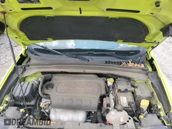 2017 Jeep Renegade Sport with VIN ZACCJBAB2HPG05598, listed as a Copart auction lot 58497165 with 74,596 mi miles and Salvage title. Bid and sale history available at DreamBid. Image 12.