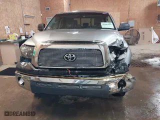 2007 Toyota Tundra SR5 with VIN 5TFBV541X7X025225, listed as a IAAI auction lot 41565019 with 204,790 mi miles. Bid and sale history available at carsss.com. Image 6.