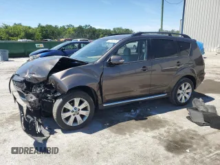2010 Mitsubishi Outlander SE z VIN JA4AS3AW3AZ004523, wystawiony jako Copart lot #52864695 z przebiegiem 133 500 mil mil oraz Szkoda całkowita • Salvage title. Historia ofert i sprzedaży dostępna na DreamBid. Obrazek 1.