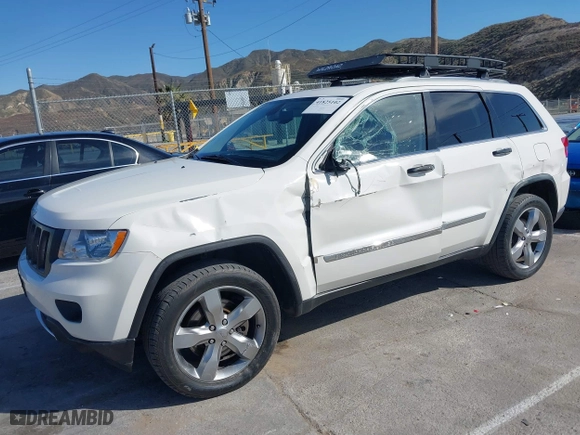 2012 Jeep Grand Cherokee Overland with VIN 1C4RJFCT0CC178071, listed as a IAAI auction lot 41825102 with 125,891 mi miles. Bid and sale history available at carsss.com. Image 2.