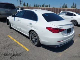 2023 Mercedes-Benz C 300 z VIN W1KAF4GB8PR133974, wystawiony jako IAAI lot #41966176 z przebiegiem 21 289 mil mil oraz . Historia ofert i sprzedaży dostępna na DreamBid. Obrazek 3.
