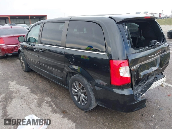 2015 Chrysler Town & Country S with VIN 2C4RC1HG6FR674254, listed as a IAAI auction lot 41199889 with 132,598 mi miles and . Bid and sale history available at DreamBid. Image 3.