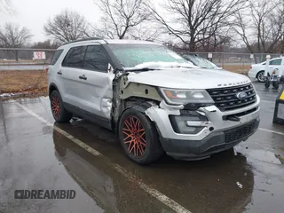 2016 Ford Explorer Sport z VIN 1FM5K8GTXGGB57241, wystawiony jako IAAI lot #41519588 z przebiegiem 119 930 mil mil oraz . Historia ofert i sprzedaży dostępna na DreamBid. Obrazek 1.