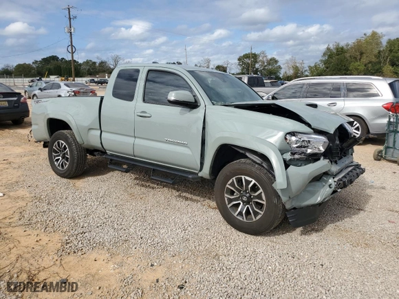2022 Toyota Tacoma 2WD SR with VIN 3TYRZ5CN0NT023840, listed as a Copart auction lot 80679434 with 17,014 mi miles and Non Repairable. Bid and sale history available at carsss.com. Image 4.