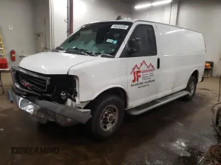 2020 GMC Savana Cargo Van with VIN 1GTW7AFG0L1264205, listed as a Copart auction lot 84242264 with 48,273 mi miles and Salvage Title. Bid and sale history available at carsss.com. Image 1.