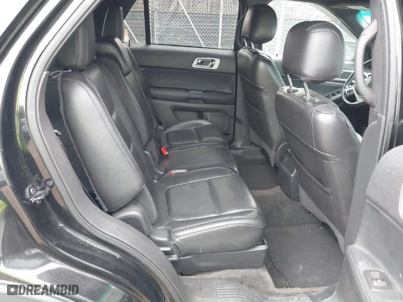 2015 Ford Explorer XLT with VIN 1FM5K7D86FGA28924, listed as a IAAI auction lot 41868147 with 205,442 mi miles. Bid and sale history available at carsss.com. Image 8.