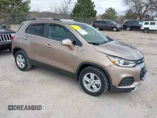 2018 Chevrolet Trax LT with VIN 3GNCJLSB7JL379357, listed as a IAAI auction lot 41984861 with 8,194 mi miles. Bid and sale history available at carsss.com. Image 1.