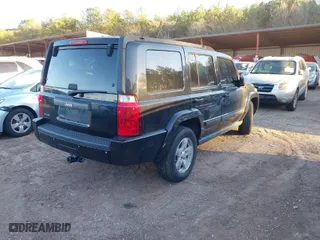 2008 Jeep Commander Sport with VIN 1J8HG48K88C189057, listed as a IAAI auction lot 41237044 with 138,896 mi miles. Bid and sale history available at carsss.com. Image 4.