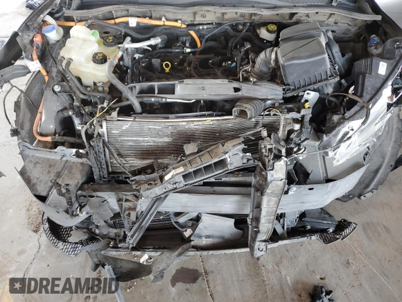 2020 Ford Escape SE Sport Hybrid z VIN 1FMCU9BZ0LUA63674, wystawiony jako Copart lot #59689745 z przebiegiem 157 935 mil mil oraz Szkoda całkowita • Salvage title. Historia ofert i sprzedaży dostępna na DreamBid. Obrazek 12.