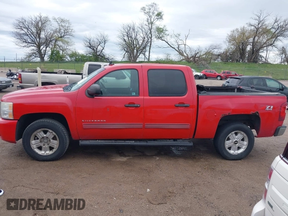 2010 Chevrolet Silverado 1500 LT with VIN 3GCRKSE3XAG207654, listed as a IAAI auction lot 42177076 with 265,572 mi miles and . Bid and sale history available at DreamBid. Image 13.