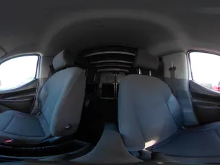 2016 Nissan NV200 S z VIN 3N6CM0KN3GK691809, wystawiony jako IAAI lot #41916059 z przebiegiem 39 559 mil mil oraz . Historia ofert i sprzedaży dostępna na DreamBid. Obrazek 18.