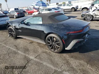 2023 Aston Martin Vantage z VIN SCFSMGBW8PGP07034, wystawiony jako Copart lot #83069914 z przebiegiem Nie podano mil oraz Szkody całkowita. Historia ofert i sprzedaży dostępna na DreamBid. Obrazek 2.