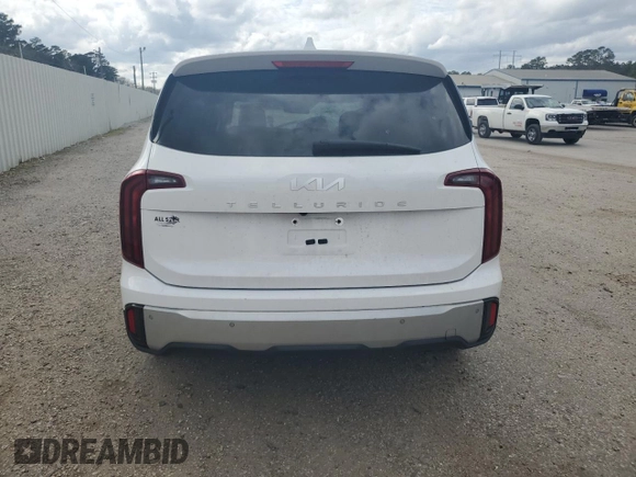2024 Kia Telluride LX with VIN 5XYP24GCXRG425507, listed as a Copart auction lot 47872035 with Not provided miles and Salvage title. Bid and sale history available at DreamBid. Image 6.