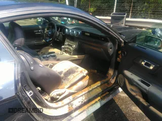2015 Ford Mustang V6 с VIN 1FA6P8AM6F5373681, выставлен на аукционе IAAI как лот 42726545 с пробегом Не указан миль и . История ставок и продаж доступна на DreamBid. Изображение 5.