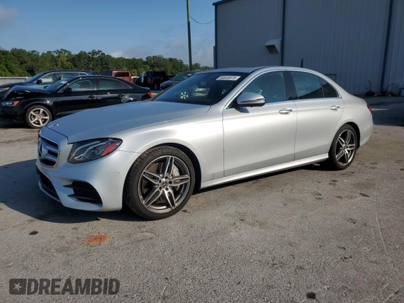 2020 Mercedes-Benz E 350 z VIN W1KZF8DB2LA828359, wystawiony jako Copart lot #55533875 z przebiegiem 120 930 mil mil oraz Szkoda całkowita • Salvage title. Historia ofert i sprzedaży dostępna na DreamBid. Obrazek 1.