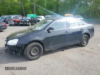 2005 Volkswagen Jetta 2.5L with VIN 3VWDG71K25M647183, listed as a Copart auction lot 62743695 with 215,241 mi miles and Salvage title. Bid and sale history available at DreamBid. Image 1.