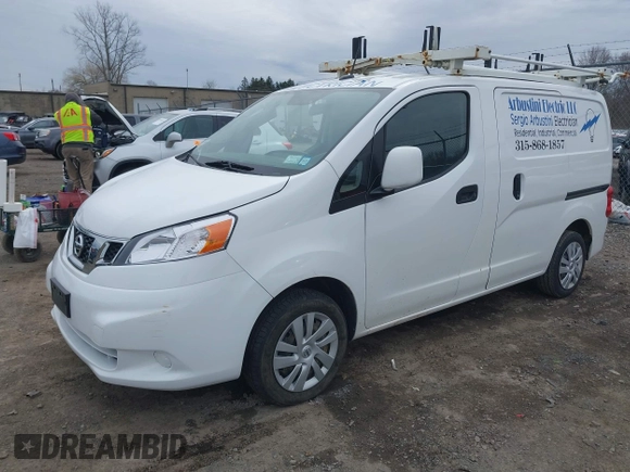 2020 Nissan NV200 SV with VIN 3N6CM0KN2LK695635, listed as a IAAI auction lot 41930277 with 70,193 mi miles and . Bid and sale history available at DreamBid. Image 2.