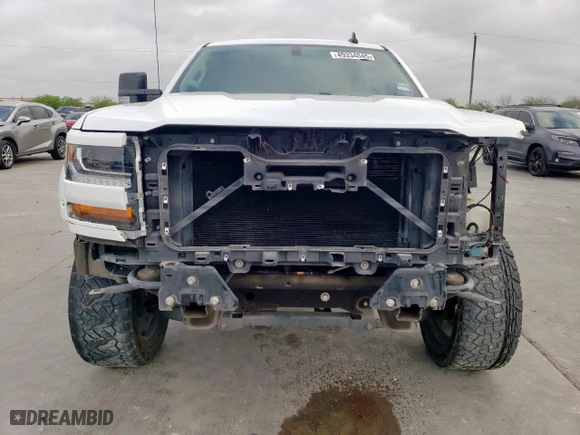 2018 Chevrolet Silverado 1500 LT with VIN 3GCPCREC9JG590094, listed as a Copart auction lot 49334045 with 119,101 mi miles and Salvage Title. Bid and sale history available at carsss.com. Image 5.