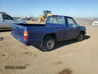 1994 Mitsubishi Mighty Max z VIN JA7LS21G4RP009588, wystawiony jako Copart lot #60519834 z przebiegiem 123 918 mil mil oraz Szkody całkowita. Historia ofert i sprzedaży dostępna na DreamBid. Obrazek 3.