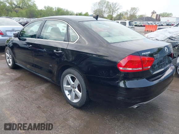 2012 Volkswagen Passat SE z VIN 1VWBP7A37CC005654, wystawiony jako IAAI lot #42019336 z przebiegiem 199 228 mil mil oraz . Historia ofert i sprzedaży dostępna na DreamBid. Obrazek 3.