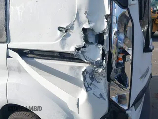 2019 Ford Transit Connect XL с VIN NM0LS6E28K1428882, выставлен на аукционе IAAI как лот 40960761 с пробегом 98 466 миль миль и . История ставок и продаж доступна на DreamBid. Изображение 18.