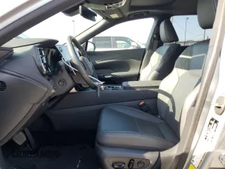 2024 Lexus RX 350 with VIN JTJCHMAA4R2017497, listed as a Copart auction lot 61495545 with 17,711 mi miles and Salvage title. Bid and sale history available at DreamBid. Image 7.