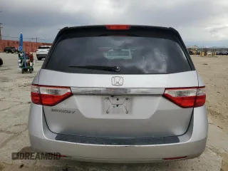2013 Honda Odyssey LX z VIN 5FNRL5H22DB039777, wystawiony jako Copart lot #59398315 z przebiegiem 228 528 mil mil oraz Czysty tytuł • Clean title. Historia ofert i sprzedaży dostępna na DreamBid. Obrazek 6.