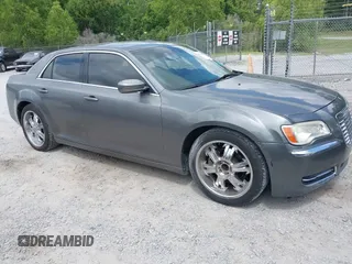 2012 Chrysler 300 z VIN 2C3CCAAG3CH107540, wystawiony jako IAAI lot #42319249 z przebiegiem 144 880 mil mil oraz . Historia ofert i sprzedaży dostępna na DreamBid. Obrazek 1.