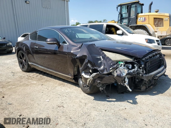 2017 Bentley Continental GT with VIN SCBFT7ZA7HC061784, listed as a Copart auction lot 67612394 with 25,803 mi miles and Salvage Title. Bid and sale history available at DreamBid. Image 4.