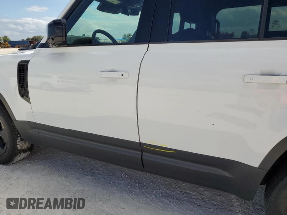 2022 Land Rover Defender SE with VIN SALEPERU1N2100701, listed as a Copart auction lot 80293774 with Not provided miles and Salvage title. Bid and sale history available at DreamBid. Image 13.