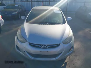 2013 Hyundai Elantra GLS z VIN 5NPDH4AE8DH350755, wystawiony jako IAAI lot #42148711 z przebiegiem Nie podano mil oraz . Historia ofert i sprzedaży dostępna na DreamBid. Obrazek 6.