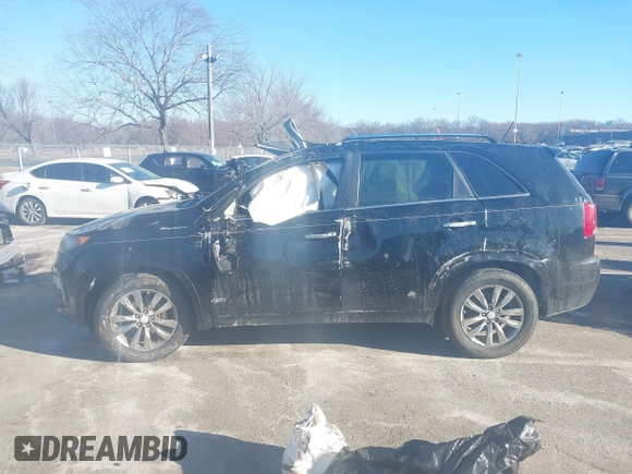 2013 Kia Sorento SX with VIN 5XYKWDA28DG367307, listed as a IAAI auction lot 41437488 with 120,822 mi miles and . Bid and sale history available at DreamBid. Image 14.