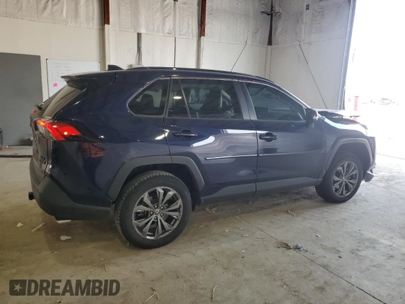 2022 Toyota RAV4 Hybrid XLE Premium with VIN 4T3B6RFV0NU097458, listed as a Copart auction lot 59433035 with 39,742 mi miles and Salvage title. Bid and sale history available at DreamBid. Image 3.