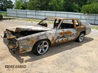 1985 Chevrolet Monte Carlo Sport SS с VIN 1G1GZ37GXFR115095, выставлен на аукционе Copart как лот 62680814 с пробегом Не указан миль и На запчасти • Non repairable. История ставок и продаж доступна на DreamBid. Изображение 1.